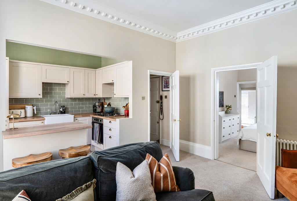 Apartment in Bath - View 2