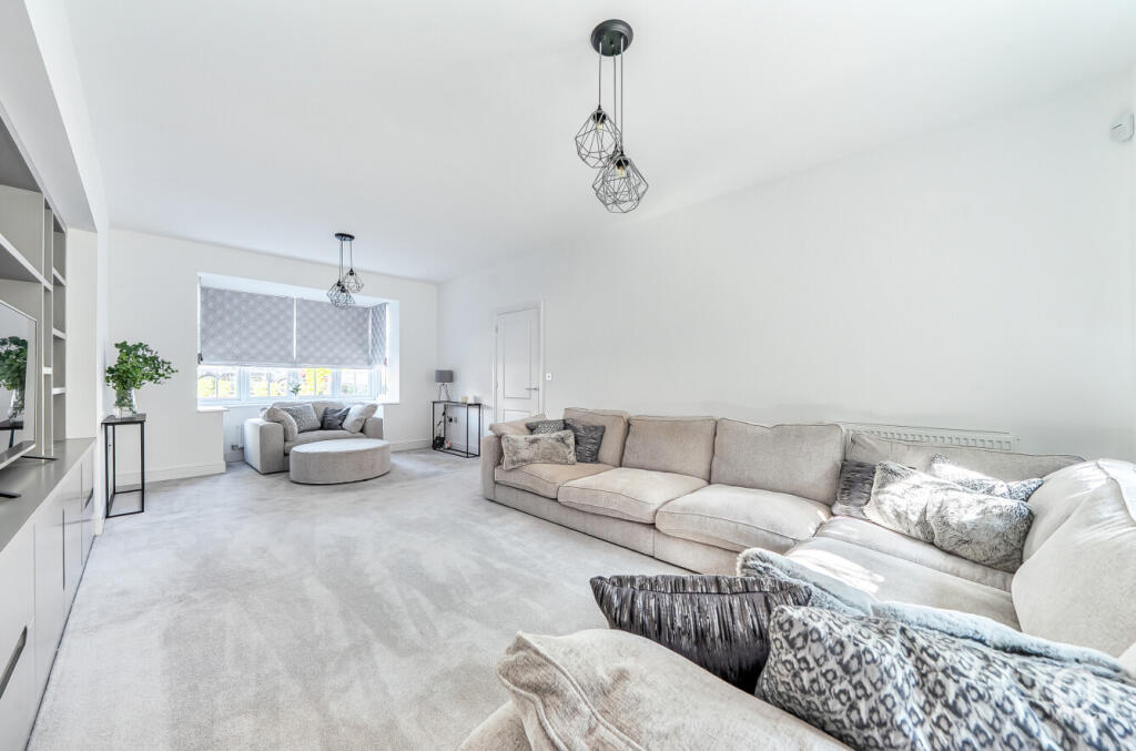 House in Rochester - View 4