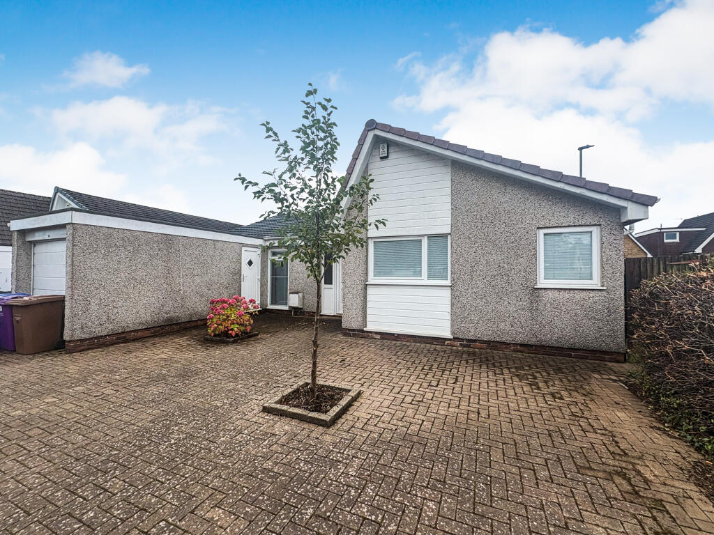 Main image of property: 19 Hoylake Square, Kilwinning, KA13 6RE