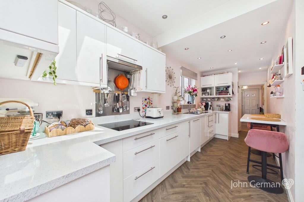 House in Derby, California, Littleover - More