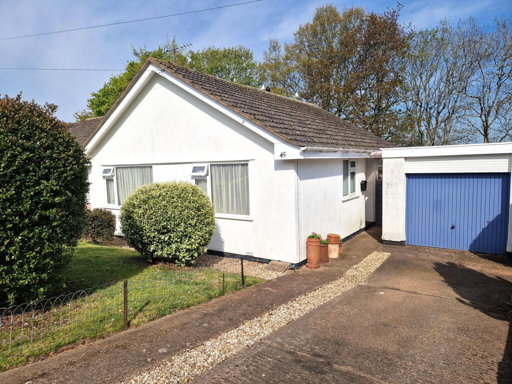 Main image of property: Chichester Close, Exmouth, EX8 2LR