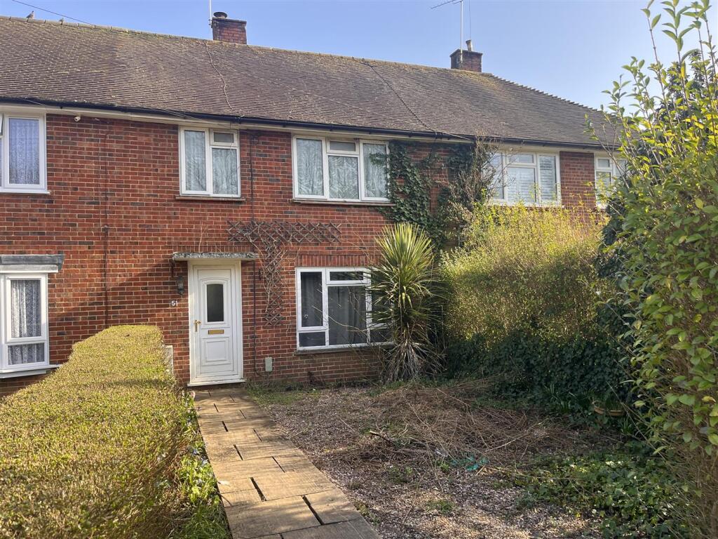 Main image of property: Bagshot Green, Bagshot