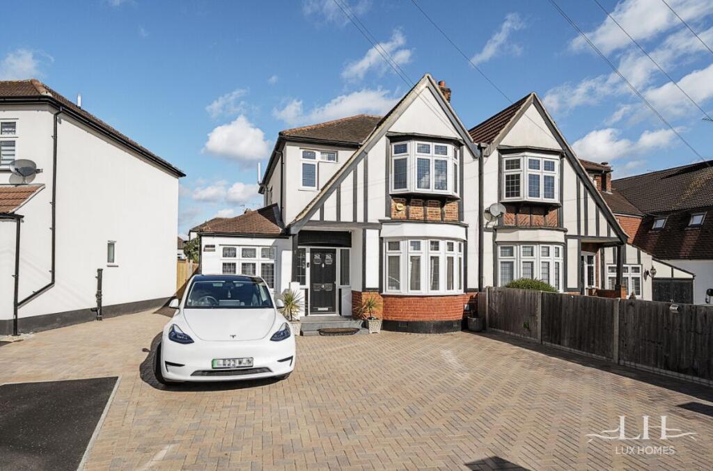 Main image of property: Wingletye Lane, Hornchurch