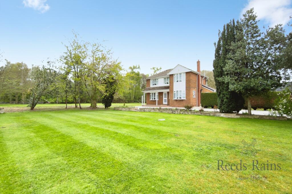 Main image of property: Camblesforth Road, Selby, North Yorkshire, YO8