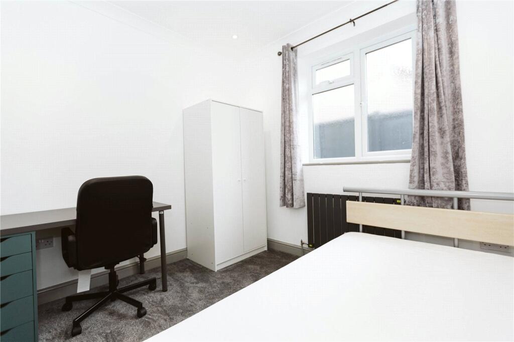 1 bedroom semi-detached house for rent