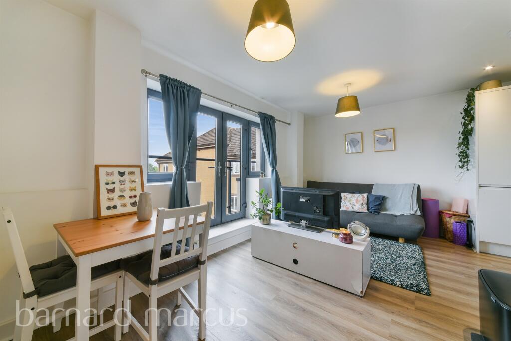 Main image of property: London Road, MITCHAM