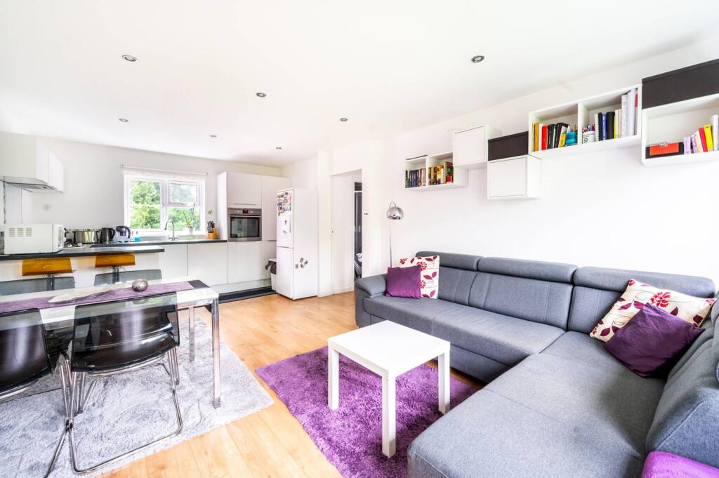 Main image of property: Monarch Mews, Streatham Common, London, SW16