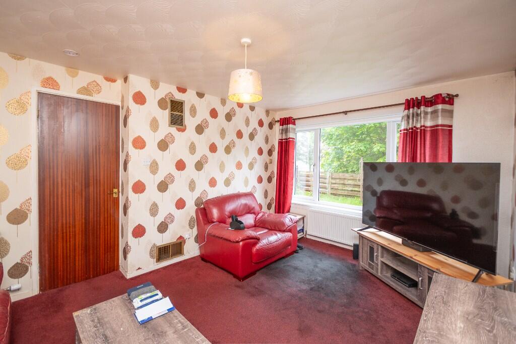 11 Etive Crescent, G67 photo 5