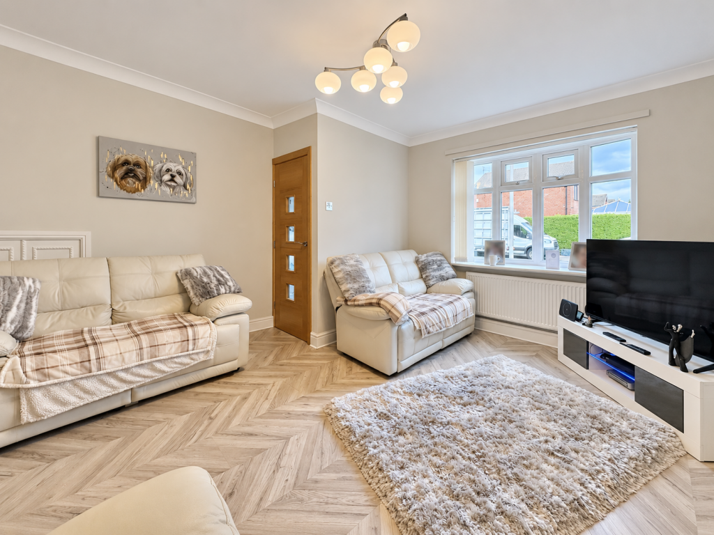 House in Blackpool, Mereside - More