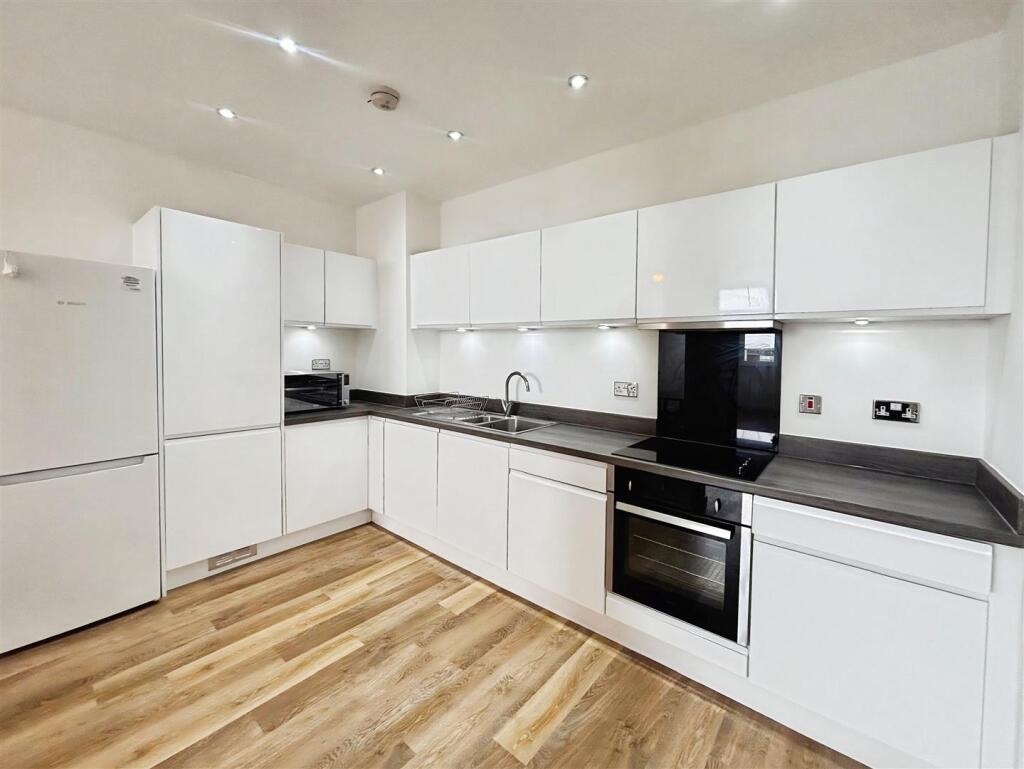 Apartment in Leeds - View 2