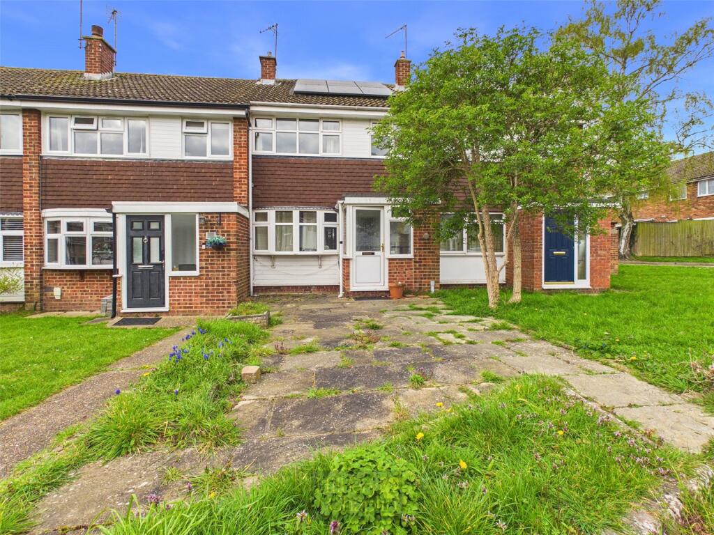 3-bed terraced on Magnolia Way, Pilgrims Hatch, Brentwood, Essex, CM15, £375,000