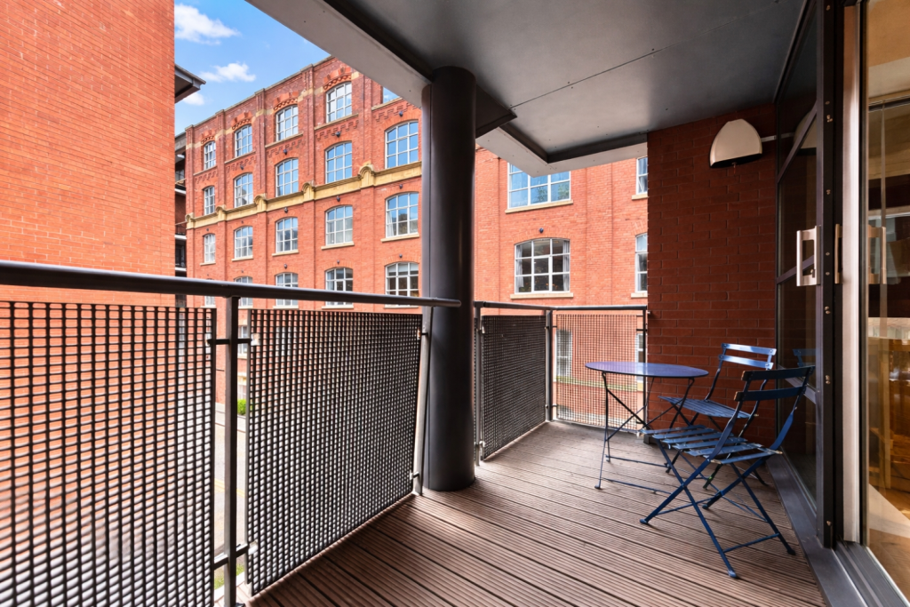 Apartment in Manchester, Collyhurst - View 2