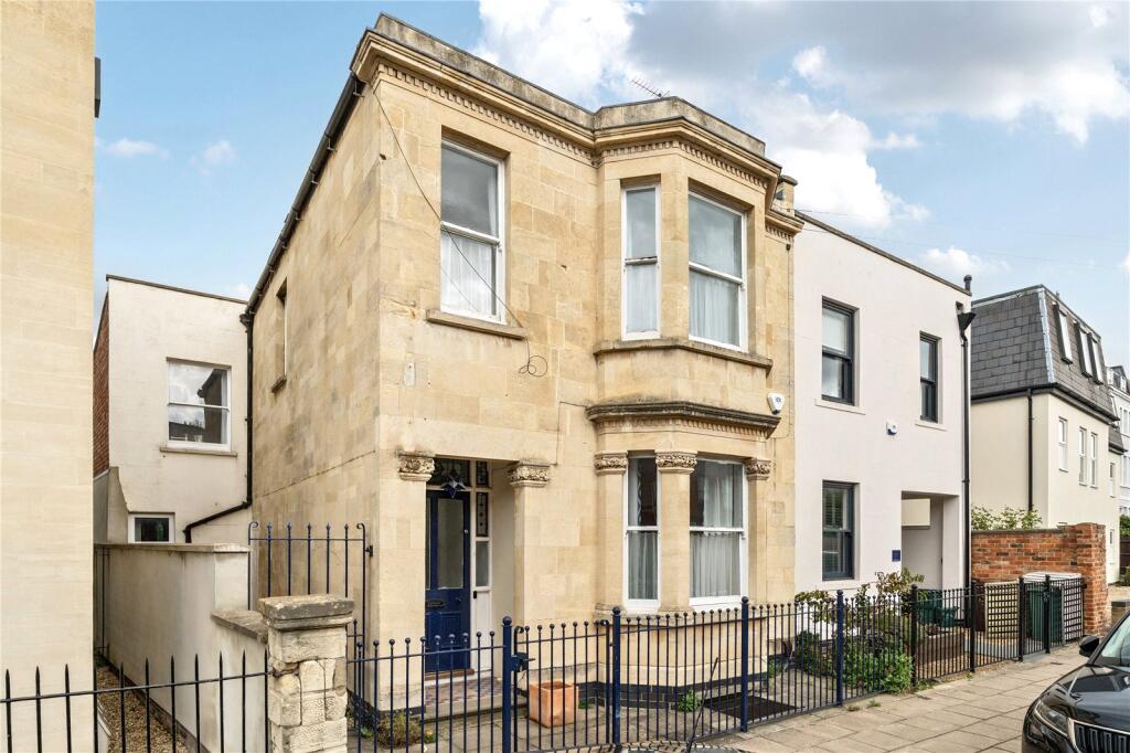 3-bed semi-detached on Knapp Road, Cheltenham, GL50, £500,000
