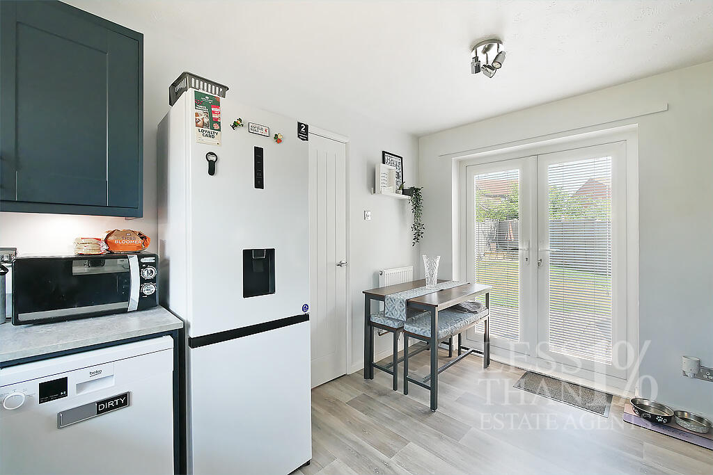 Melchester Close - NN4 photo 4