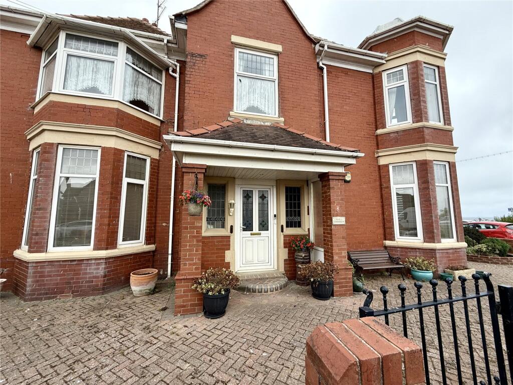 3-bed apartment on Summerfield Road, Bridlington, East Yorkshire, YO15, £385,000