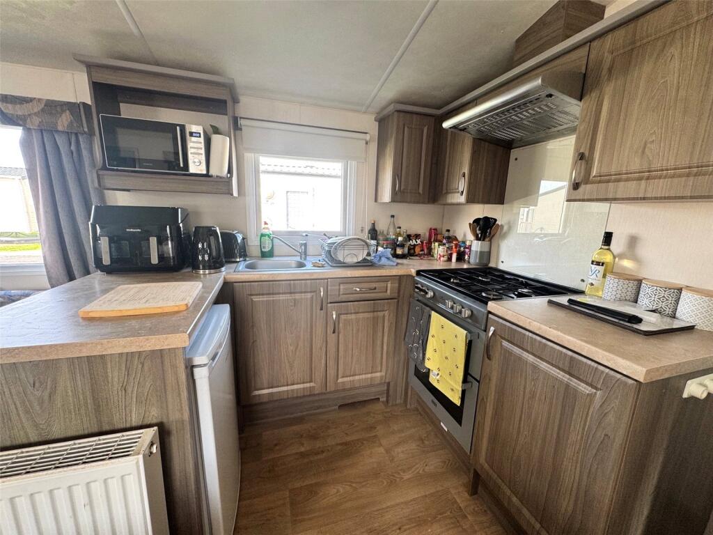 House in Portsmouth - View 4