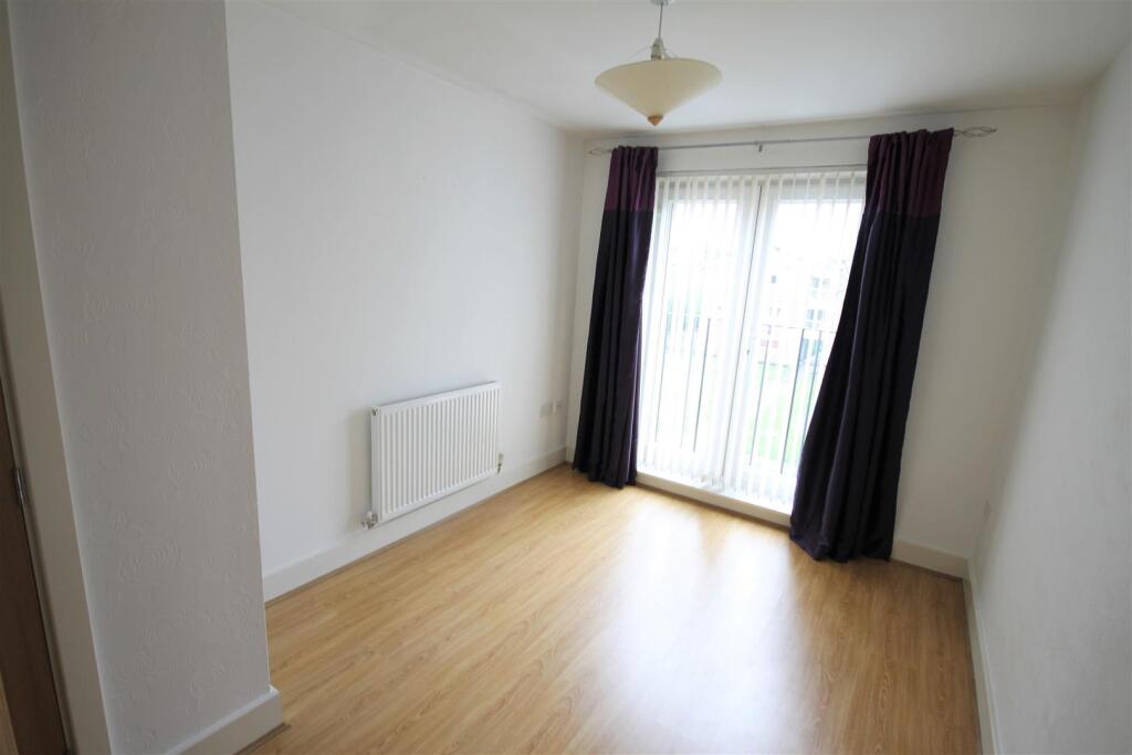 Apartment in Manchester - View 5