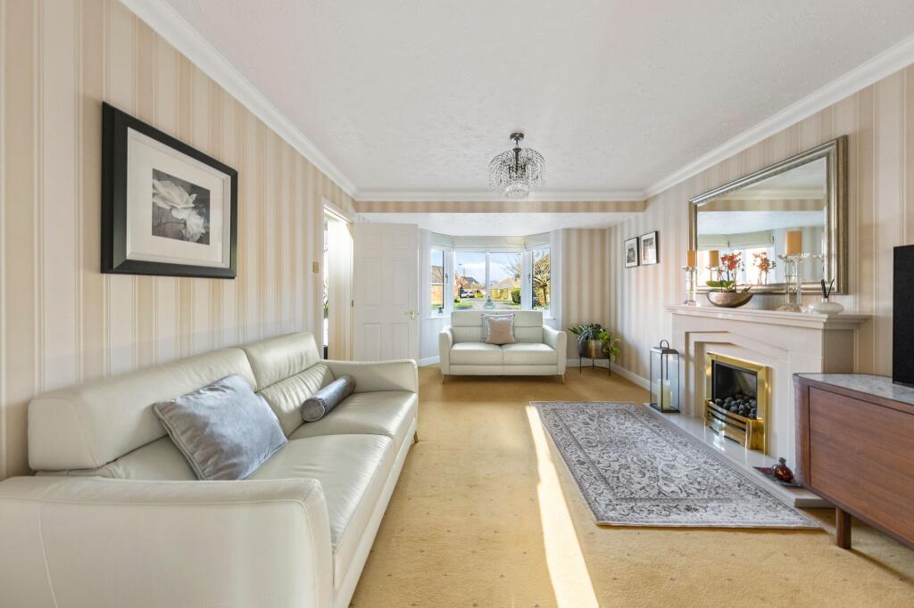 Pendle Gardens, Culcheth, WA3 photo 3