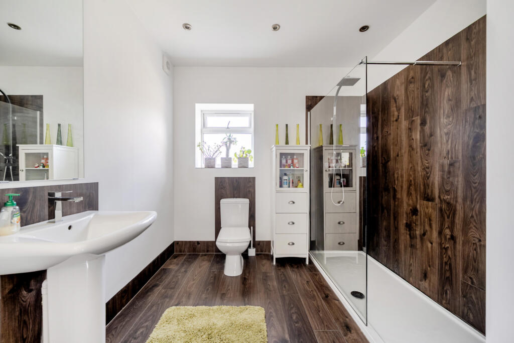 House in Plymouth, Staddiscombe - More