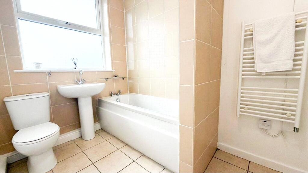 Apartment in Manchester - More