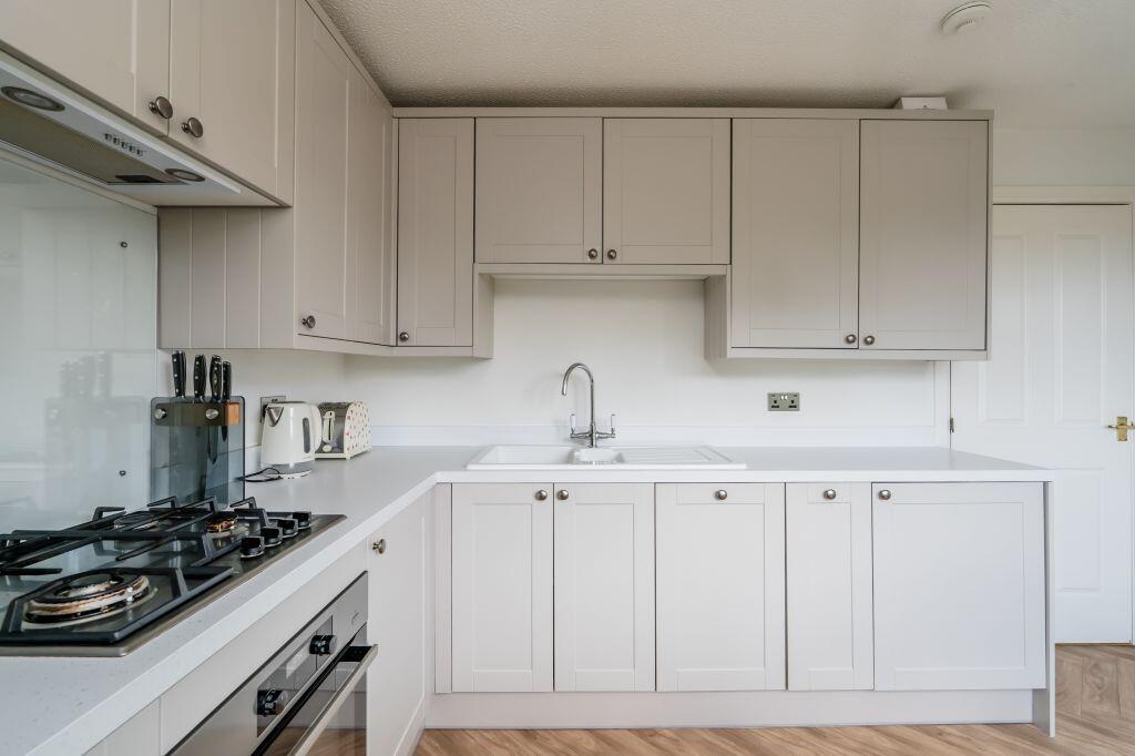 Apartment in Edinburgh - More