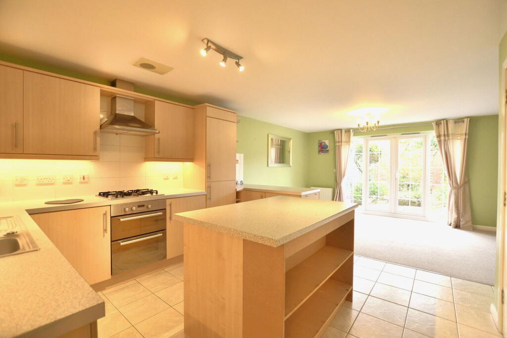 Typhoon Way,Brockworth,Gloucester,GL3 4BQ photo 4