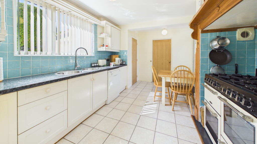 House in Truro - View 5