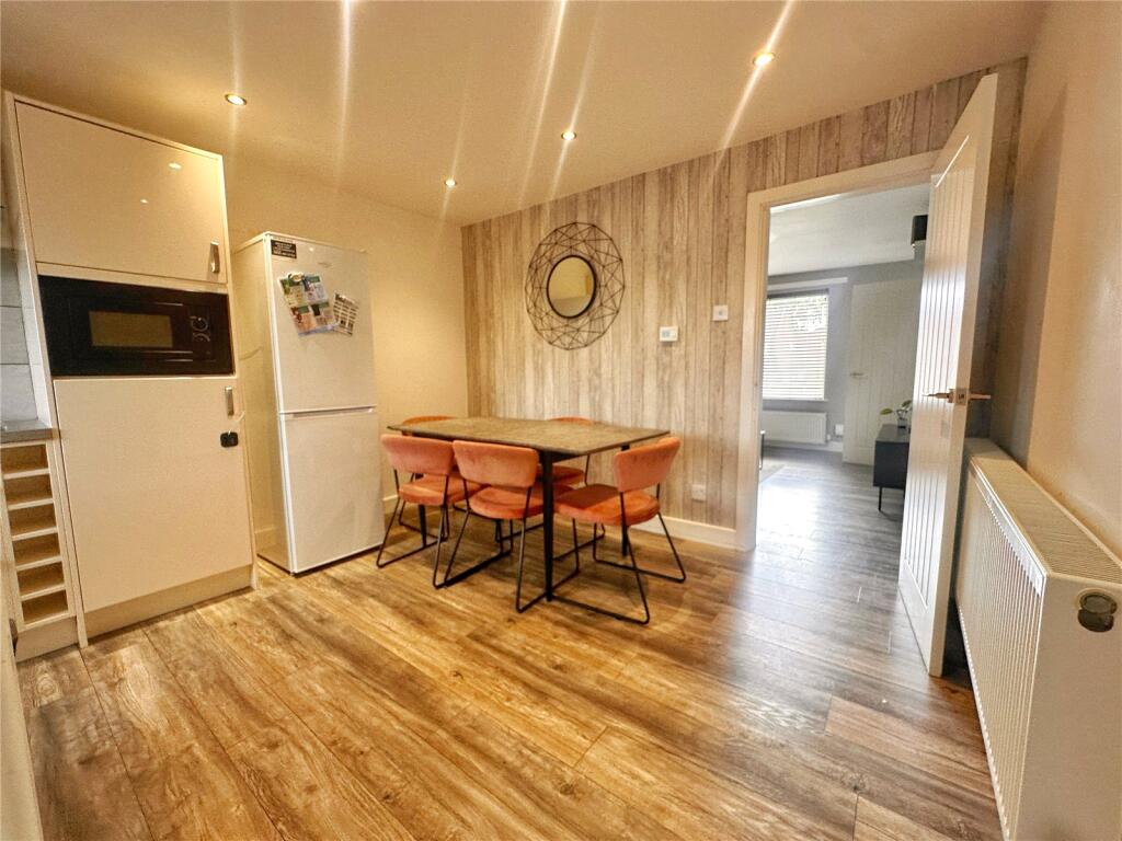 House in Rochdale, Greater Manchester - View 5