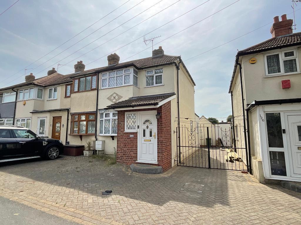 Main image of property: Elm Park Avenue, Elm Park, Hornchurch, Essex, RM12 4RY