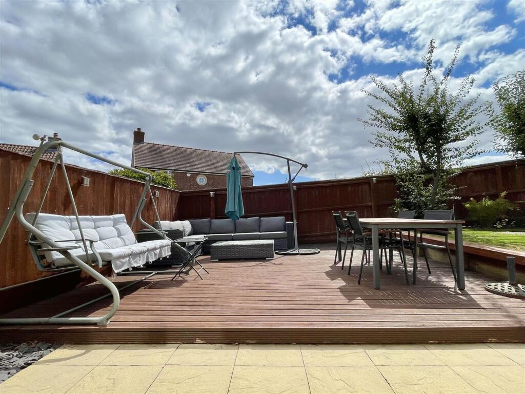 House in Dorchester, Crossways - View 5