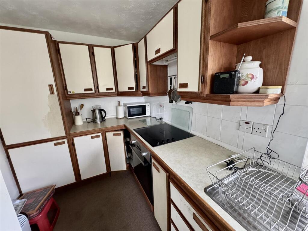 Bryn Road, Penygroes, Llanelli photo 3