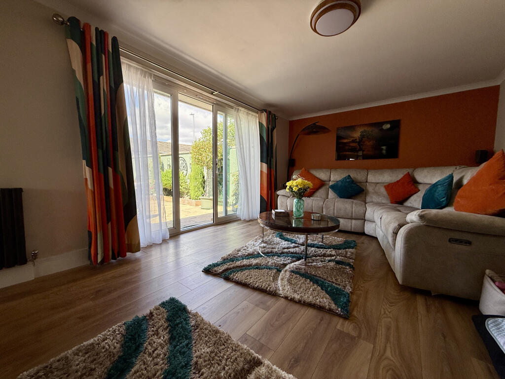 House in Taunton - View 4