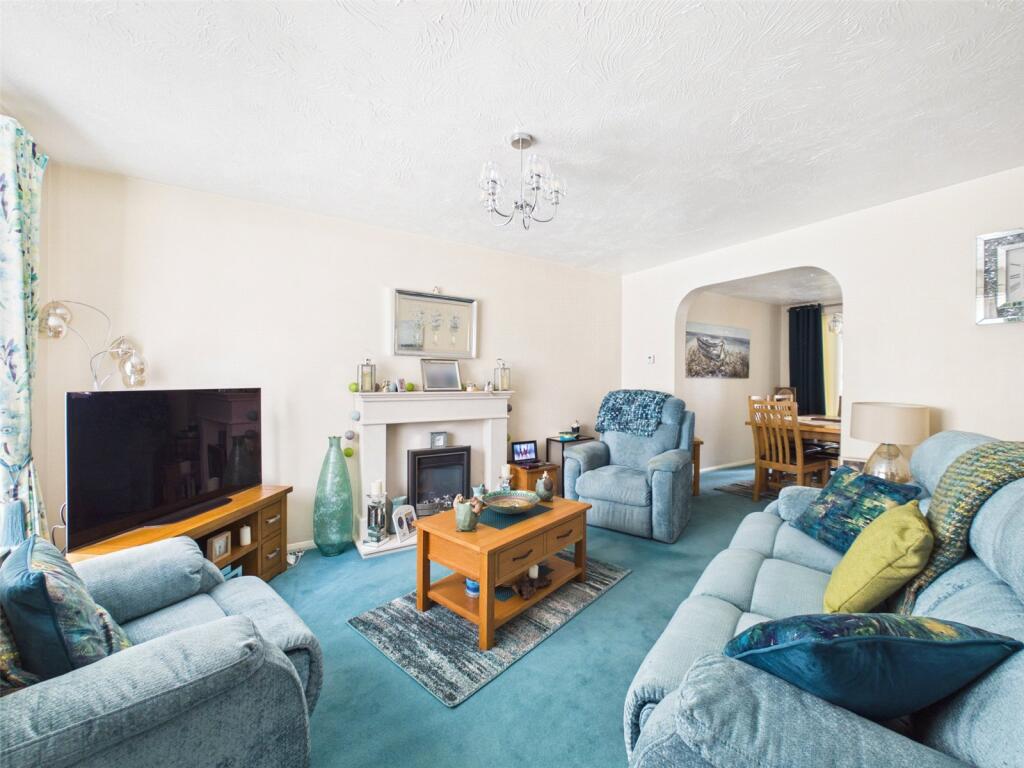 House in Gloucester - View 2