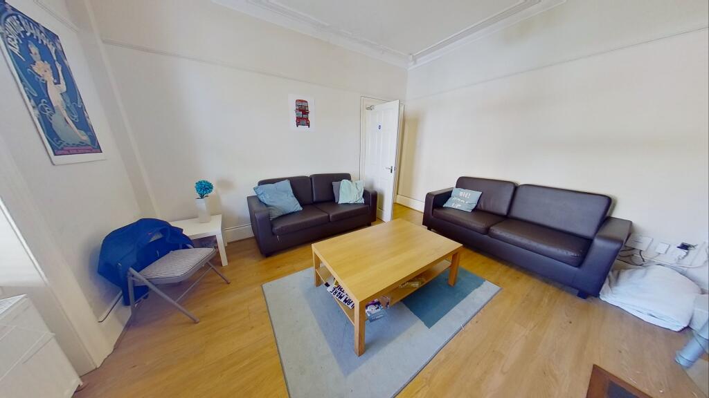 House in Leeds - View 3