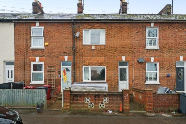 3-bed terraced on George Street, Reading, £325,000
