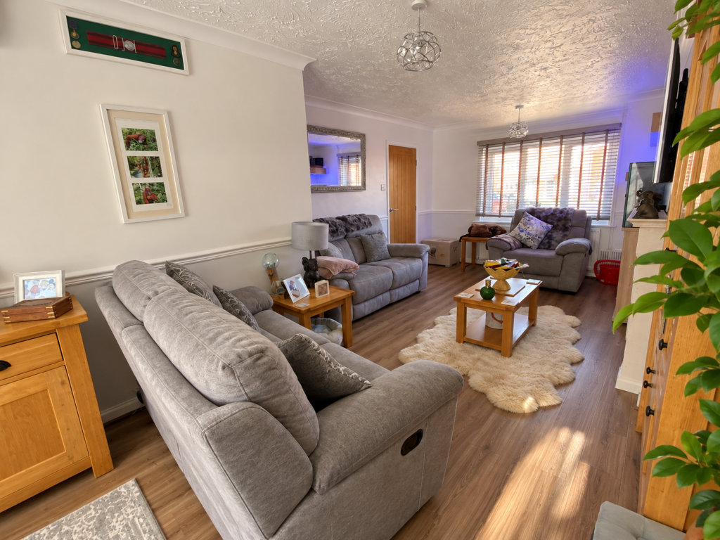 House in South Holland, Holbeach - More