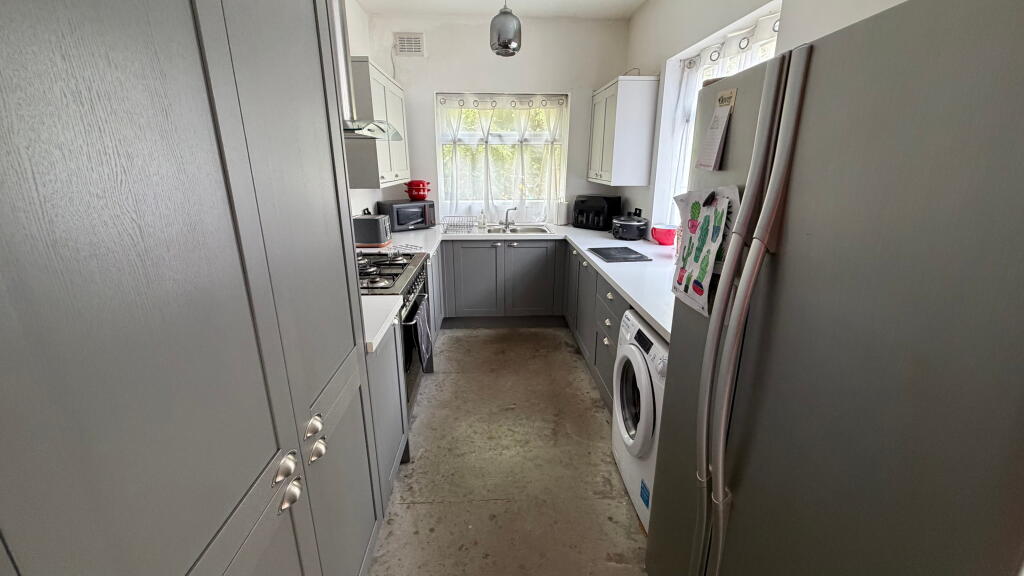 House in Stockport, Heaton Norris, The Four Heatons - More