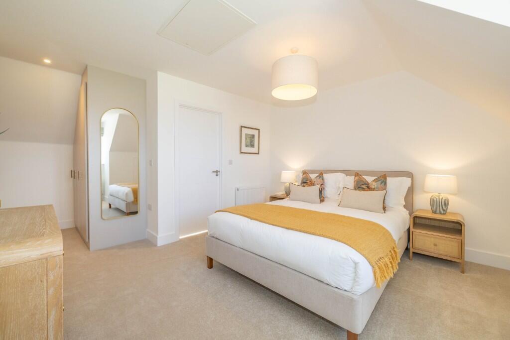 Love Lane,
Faversham,
Kent,
ME13 8YJ photo 4