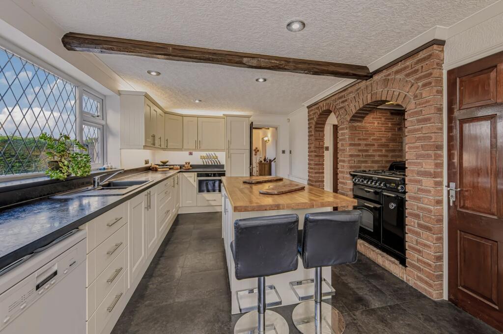 House in Newcastle-under-Lyme, Loggerheads - More