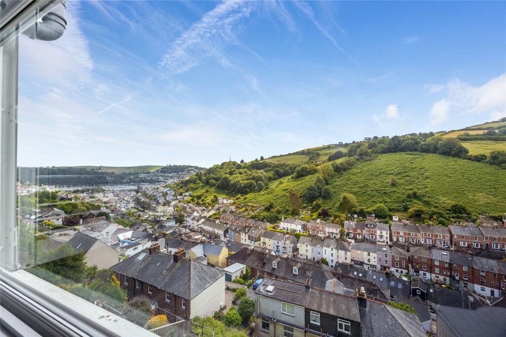 5-bed terraced on Victoria Road, Dartmouth, £420,000