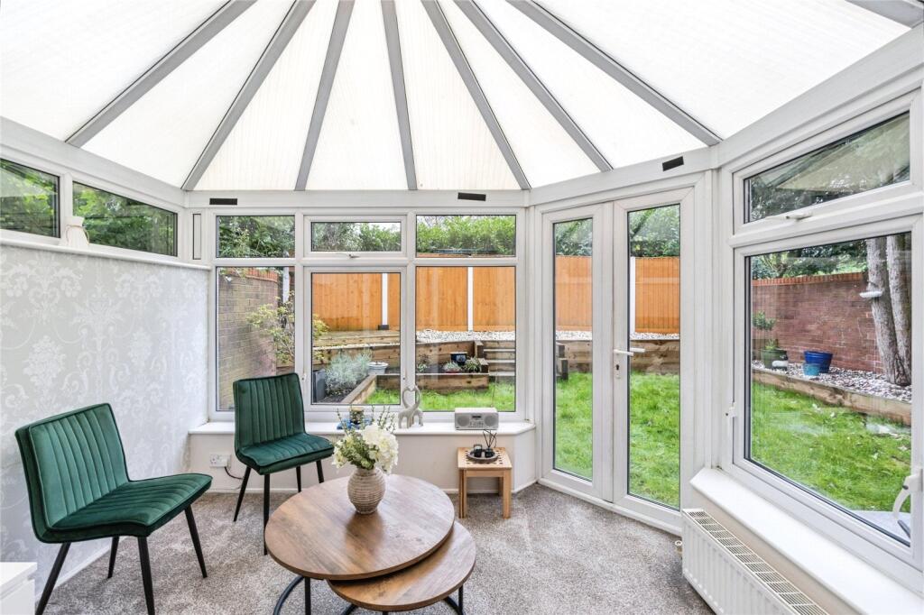 Picton Close, Birchwood, Warrington, Cheshire, WA3 – další