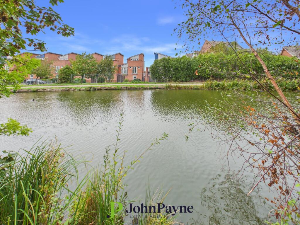 Drapers Fields, Canal Basin, Coventry, CV1 photo 3