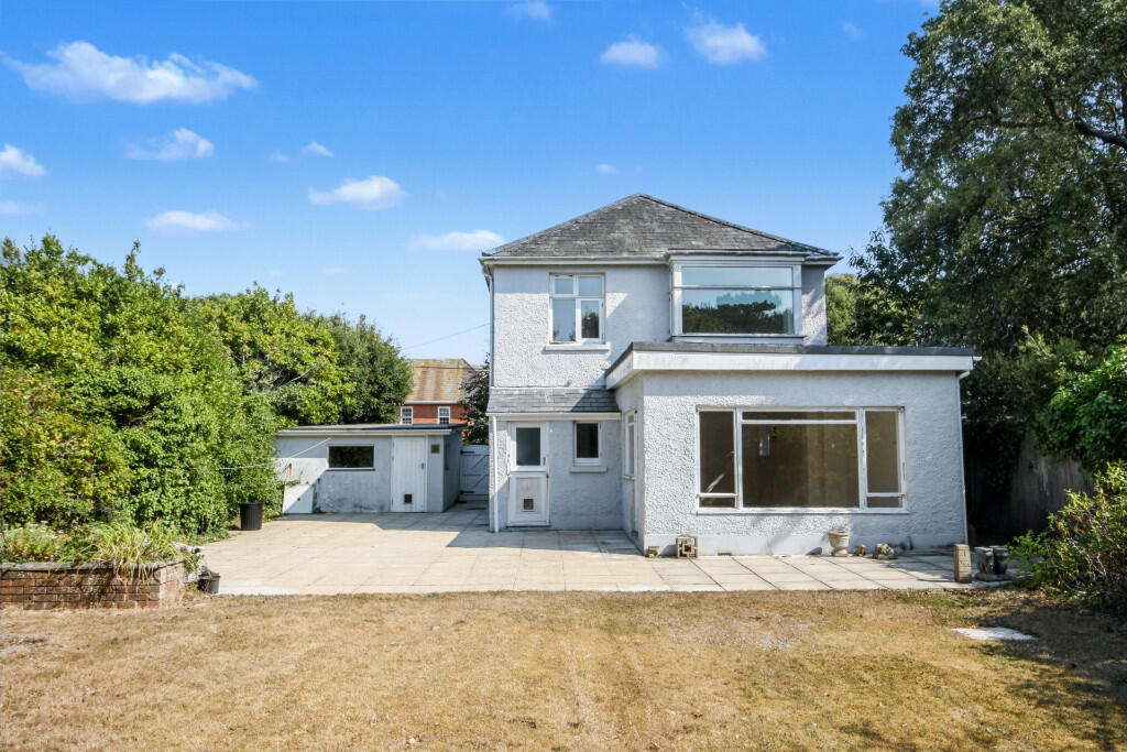 Main image of property: Sea Road, Milford on Sea SO41