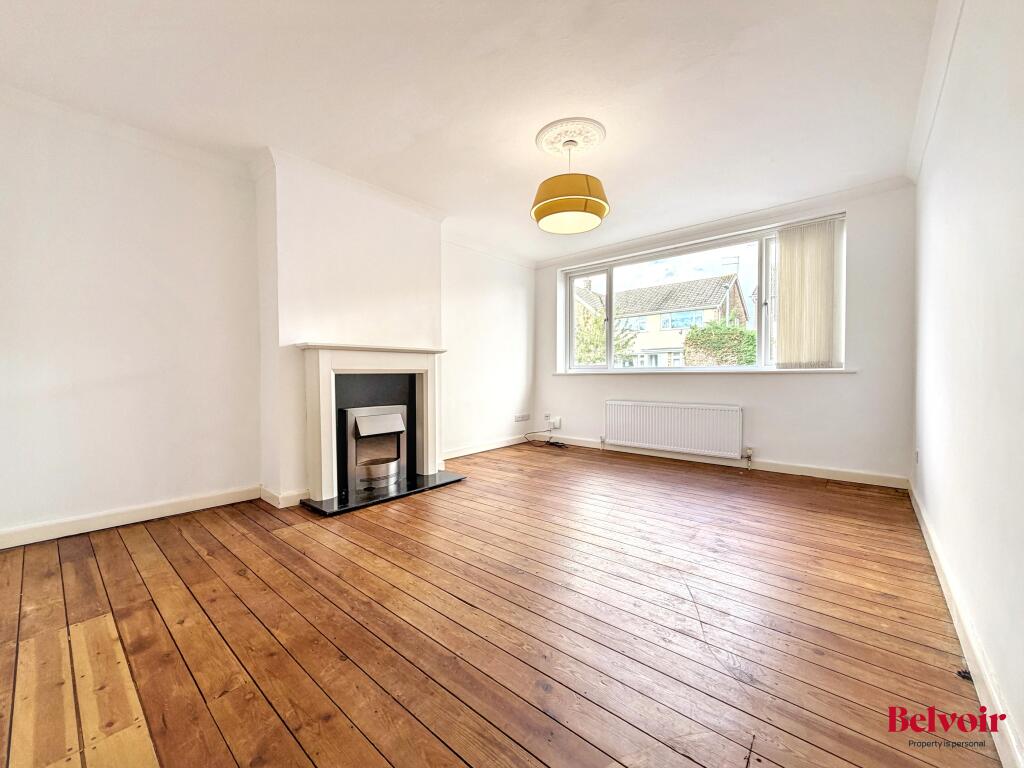 House in Gloucester - View 3