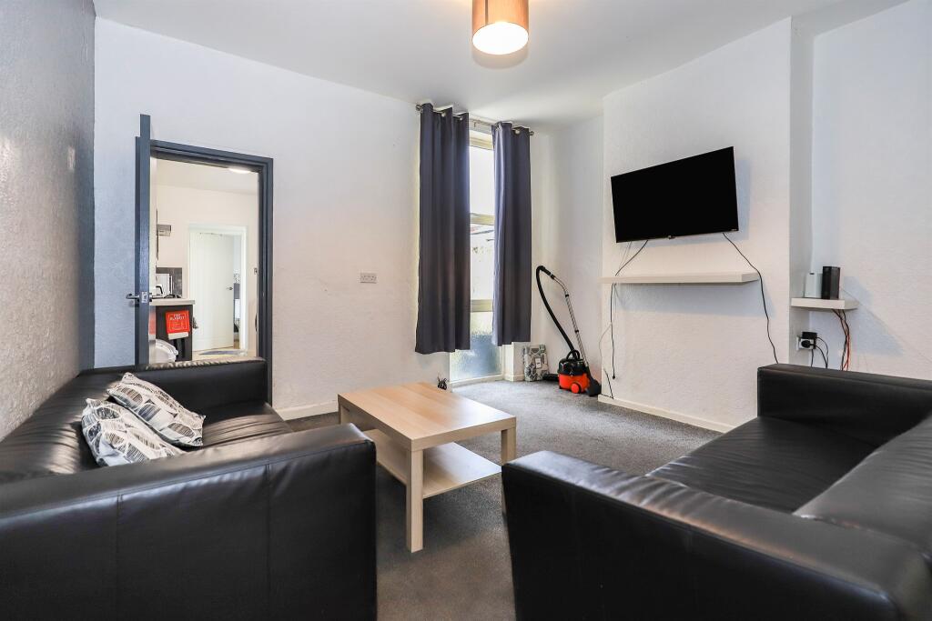 Harrow Street, Whitmore Reans, Wolverhampton - View 4