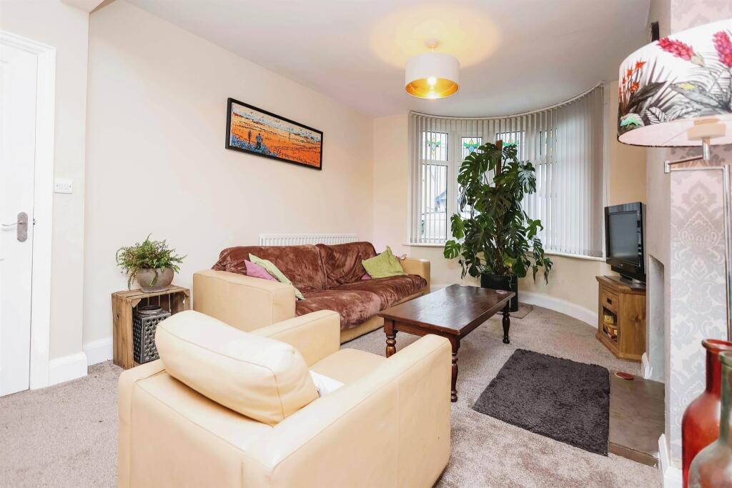 Highland Road, Cradley Heath photo 3
