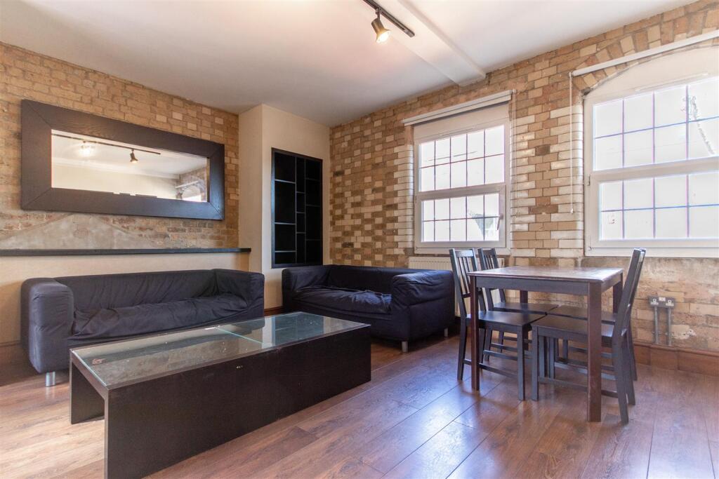 Main image of property: Prince Of Wales Passage, NW1