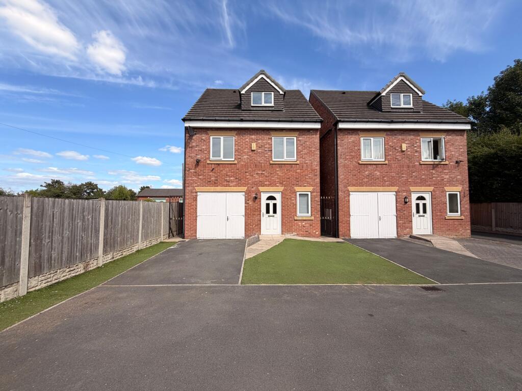 Main image of property: Lo Grove, Wakefield, WF1