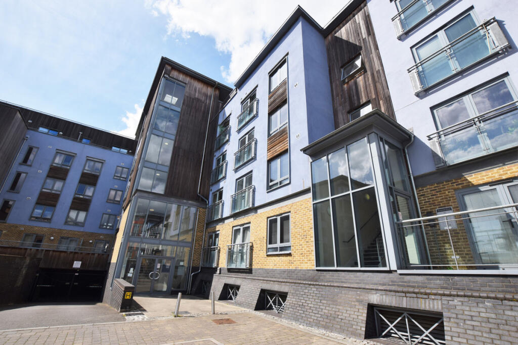 Main image of property: Quayside Drive, Colchester, CO2