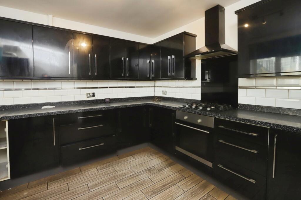House in Llandudno, Caia Park - View 4